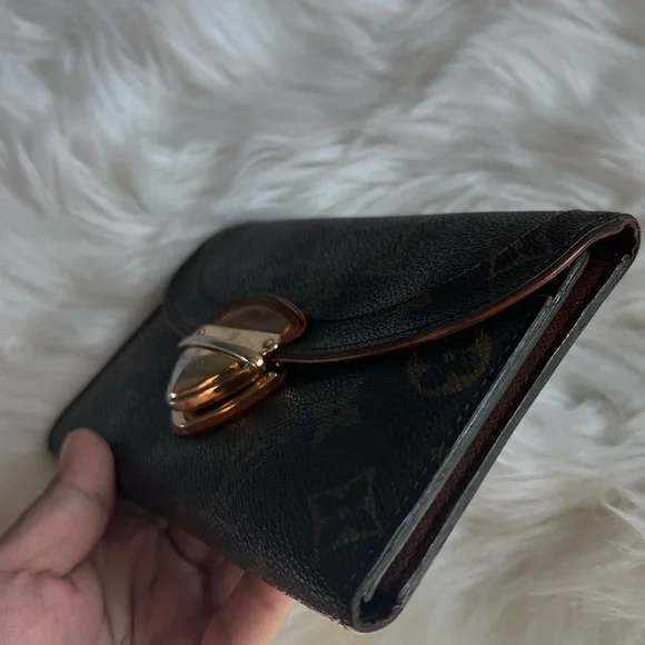 Louis Vuitton Monogram Eugenie Wallet - Picture 10 of 15